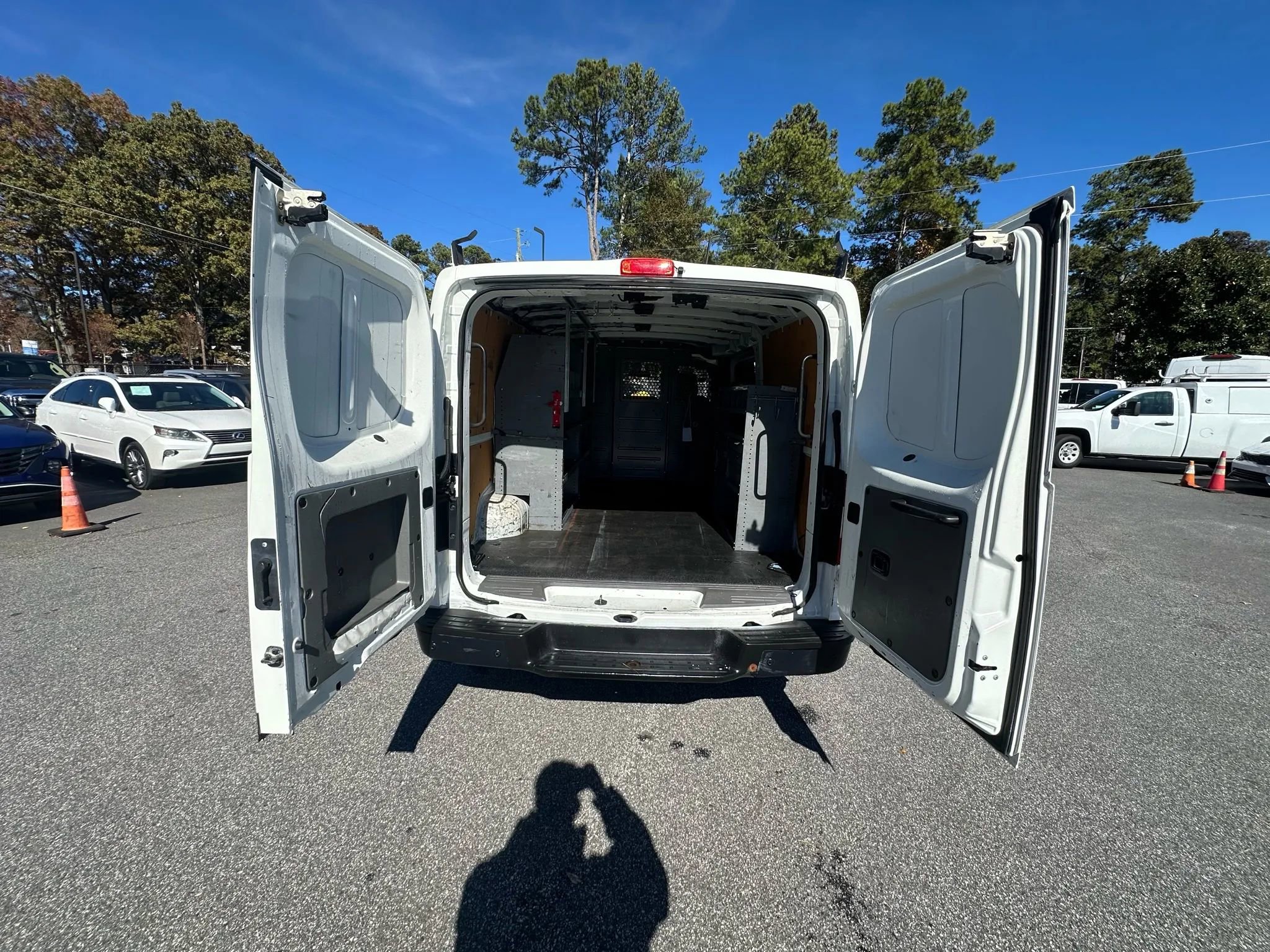 Used 2014 Nissan NV 2500 SV image 7