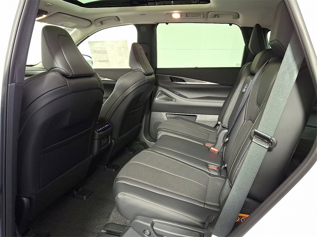 New 2026 INFINITI QX60 Luxe w/ Cargo Package image 11