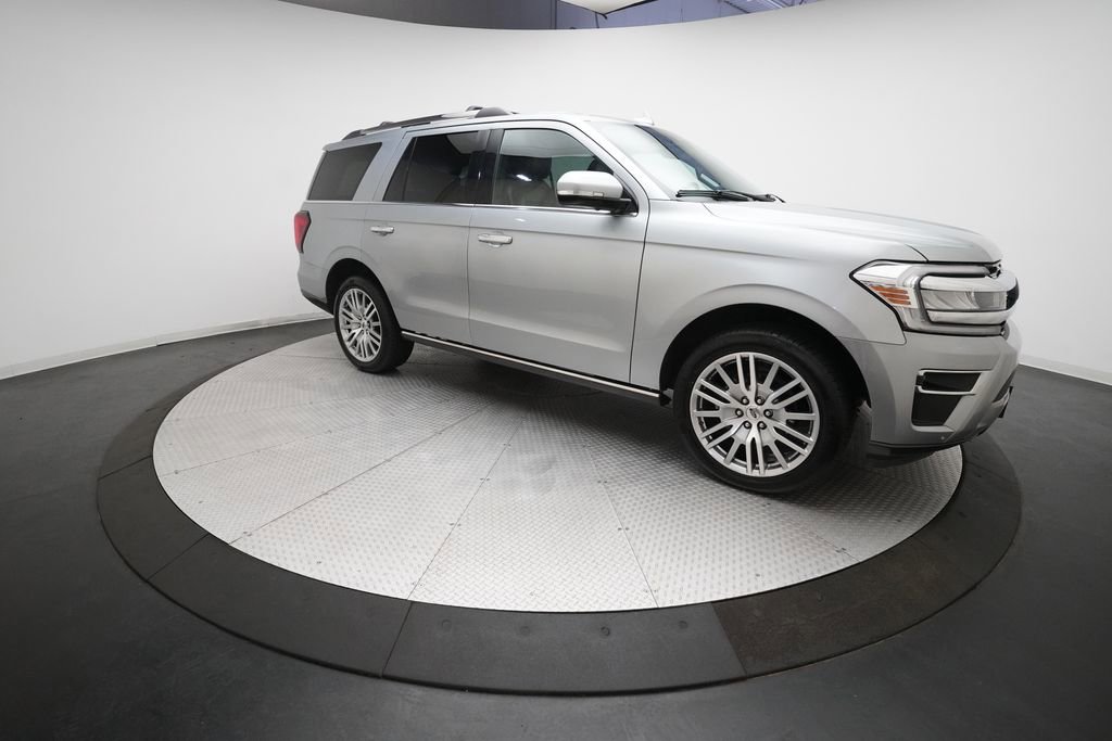 Used 2024 Ford Expedition Limited image 36