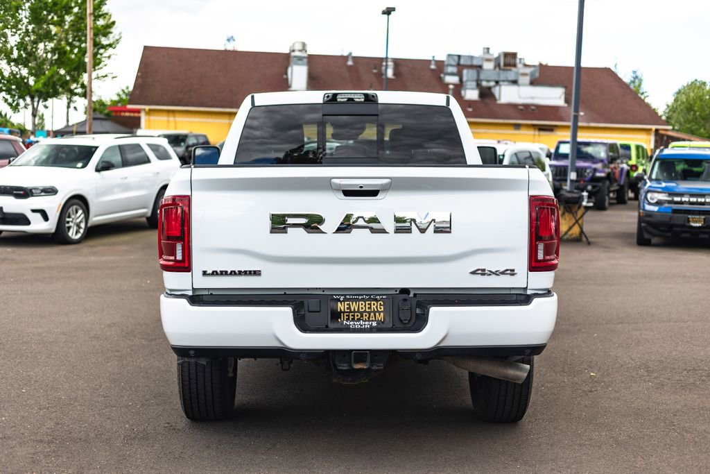 Used 2025 RAM 3500 Laramie AWD/4WD image 13
