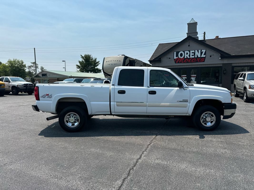 Used 2006 Chevrolet Silverado 2500 LT w/ Skid Plate Package AWD/4WD image 5