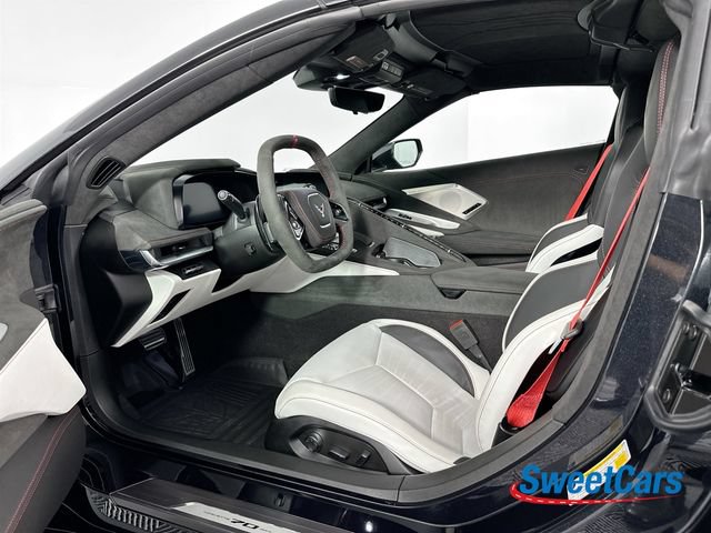 Used 2023 Chevrolet Corvette Stingray Premium Cpe w/ Z51 Performance Package RWD image 9