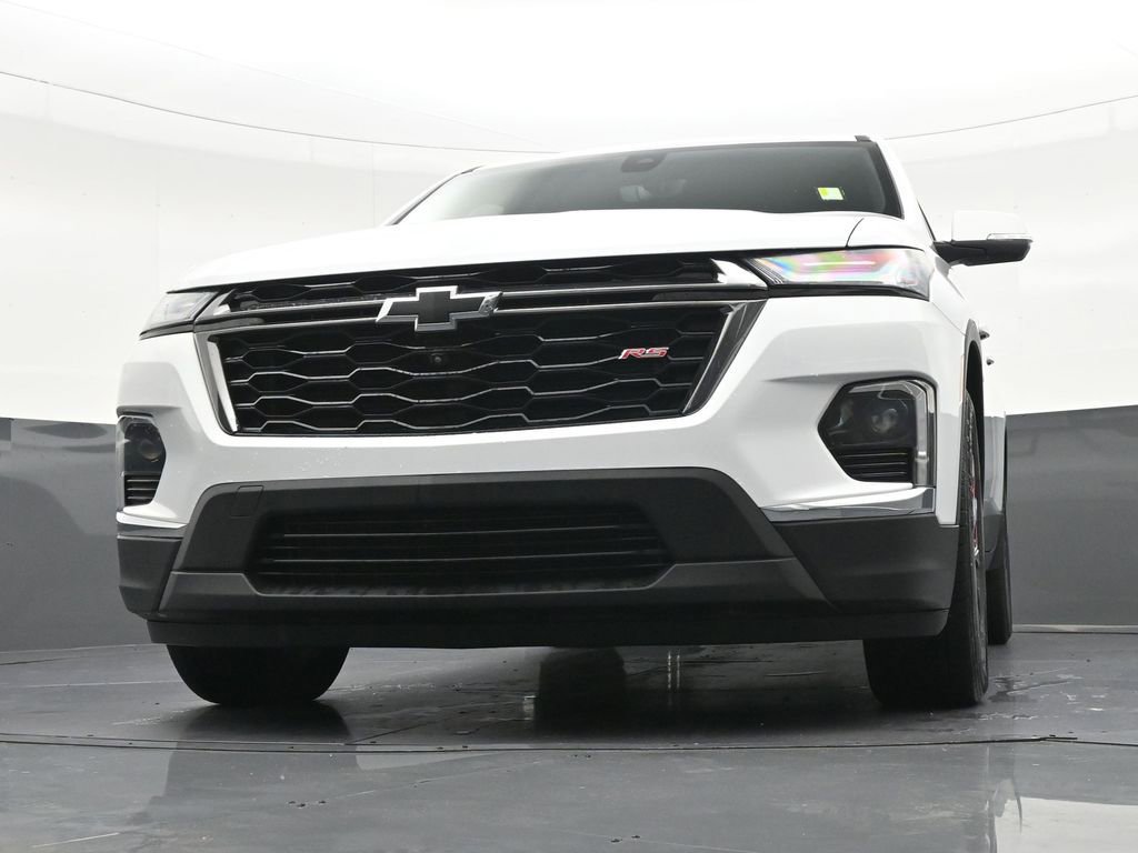 Used 2024 Chevrolet Traverse RS FWD image 35
