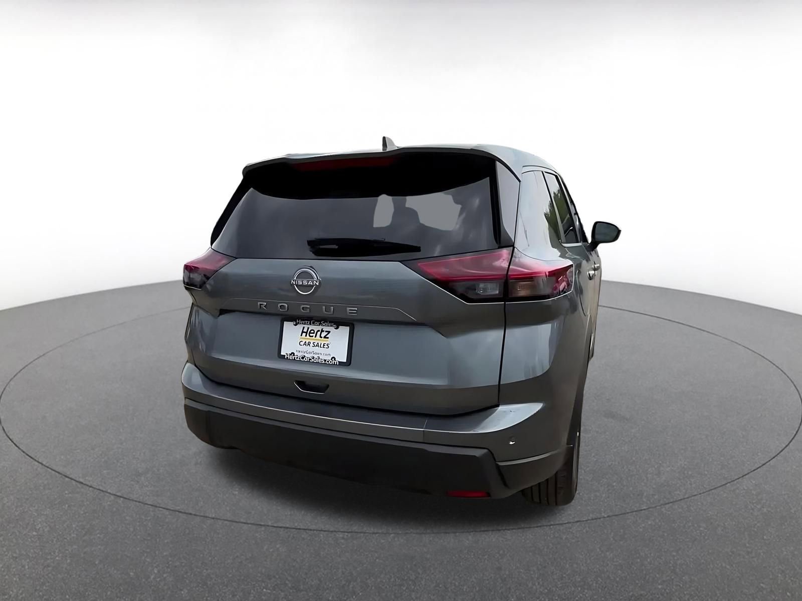 Used 2025 Nissan Rogue SV FWD image 14