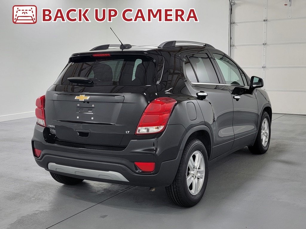 Used 2020 Chevrolet Trax LT w/ LT Convenience Package FWD image 9
