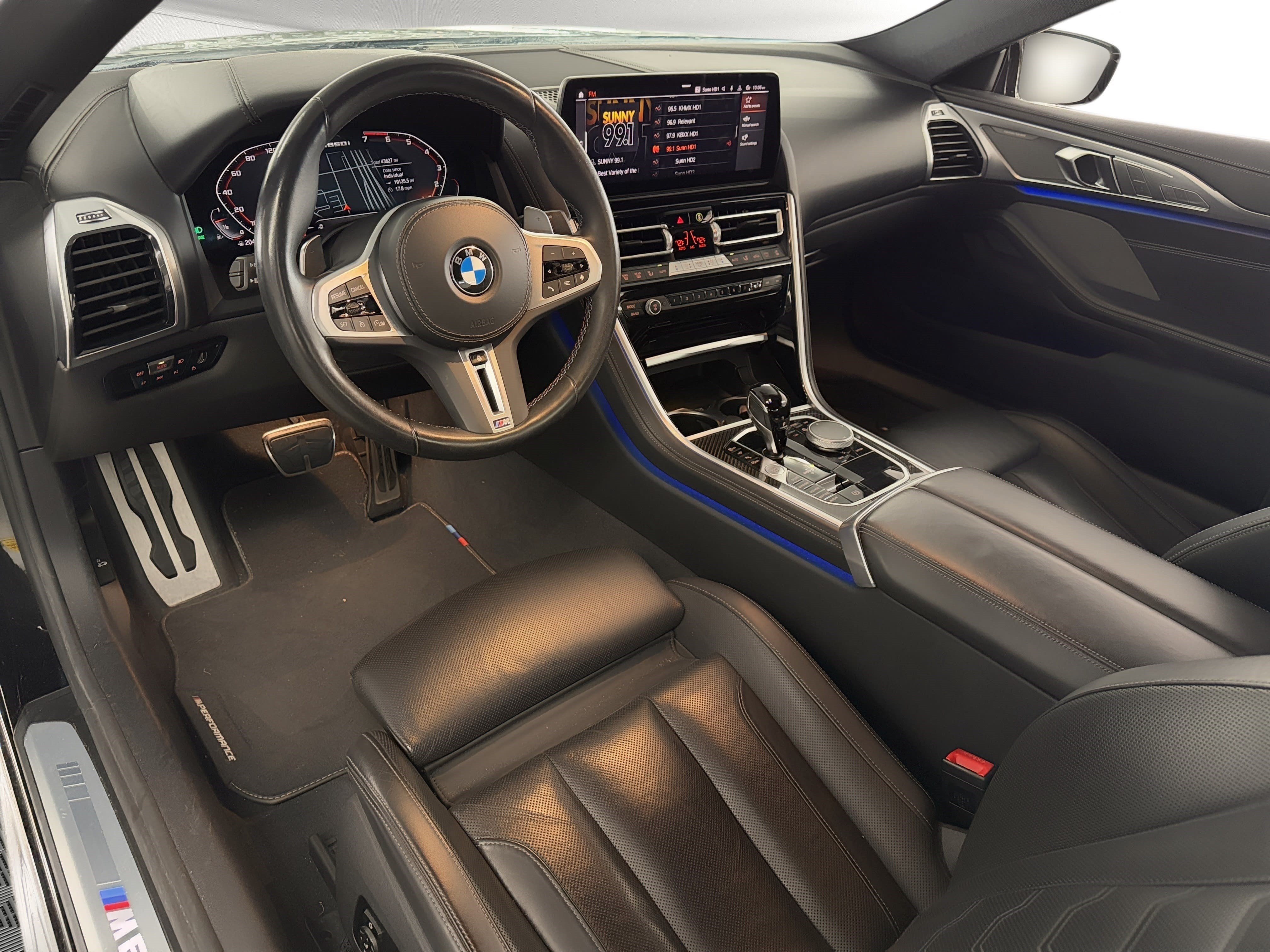 Used 2023 BMW M850i xDrive Coupe w/ Driving Assistance Package AWD/4WD image 4