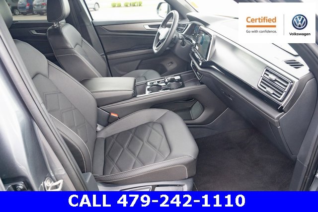 Certified 2024 Volkswagen Atlas Cross Sport SE image 42