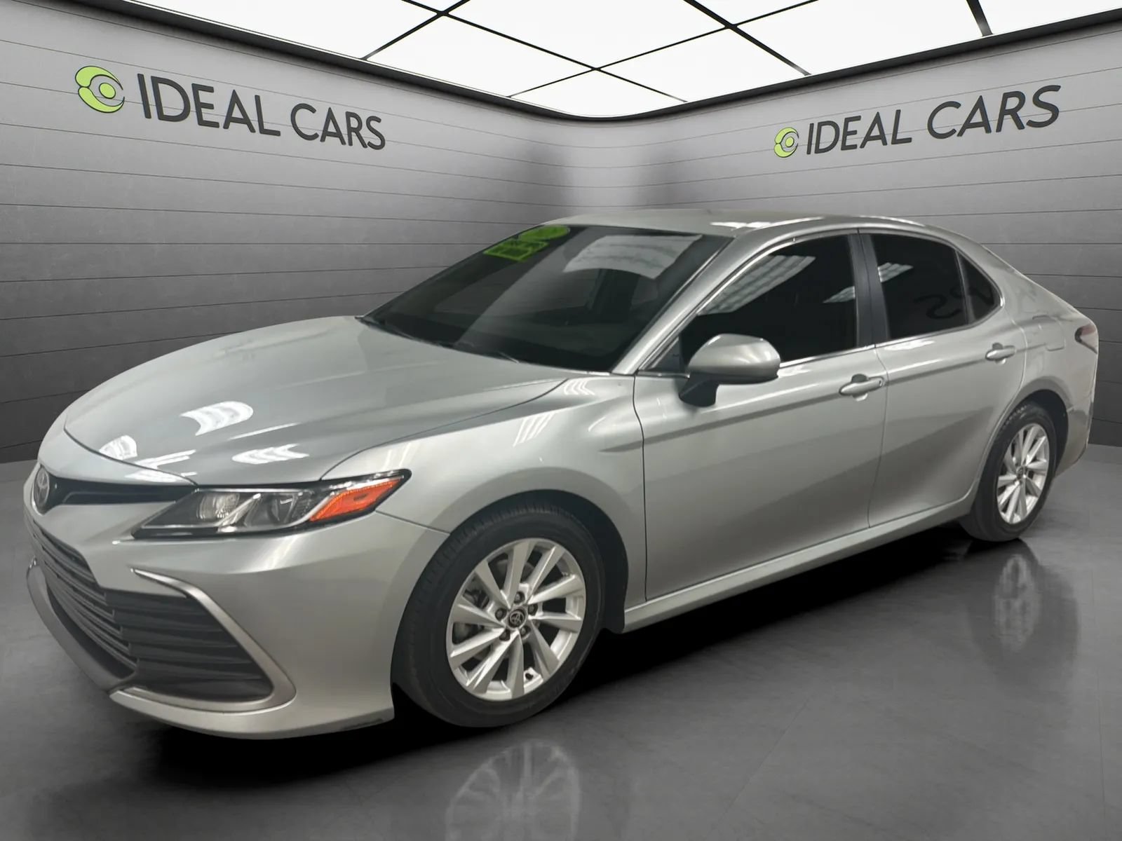 Used 2021 Toyota Camry LE w/ Carpet Mat Package (TMS)