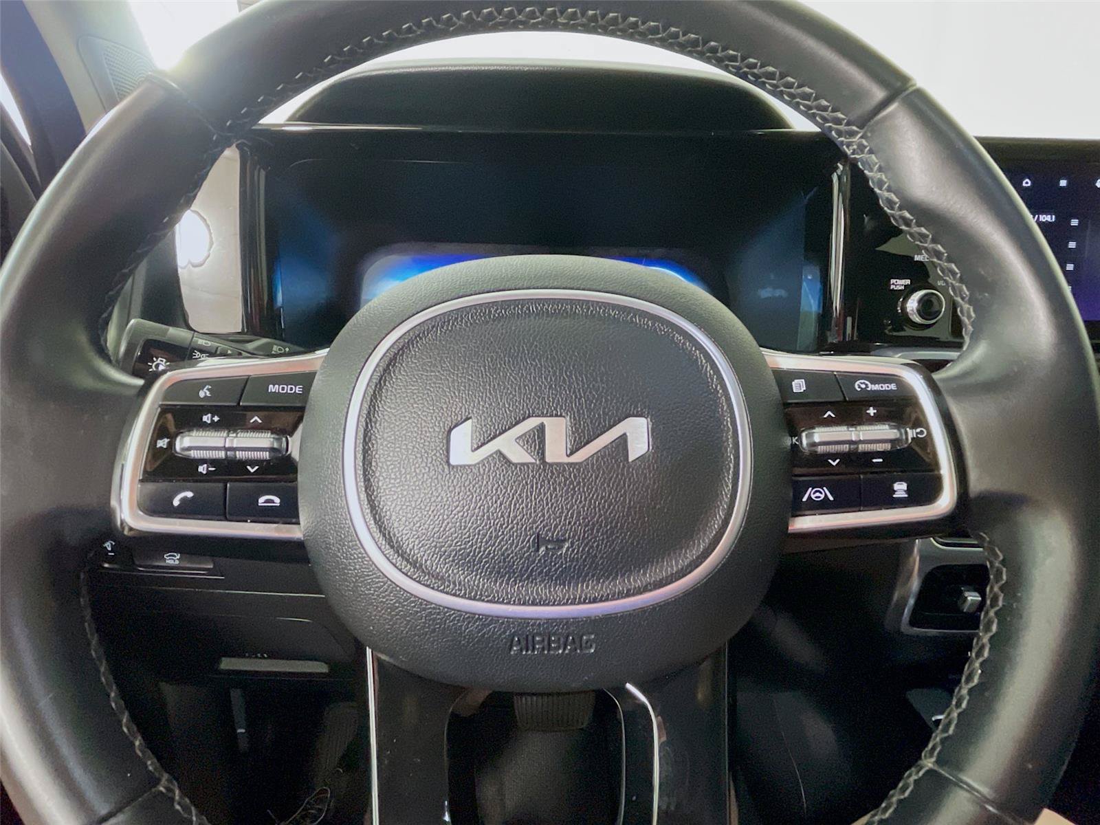 Used 2023 Kia Sorento SX AWD/4WD image 13
