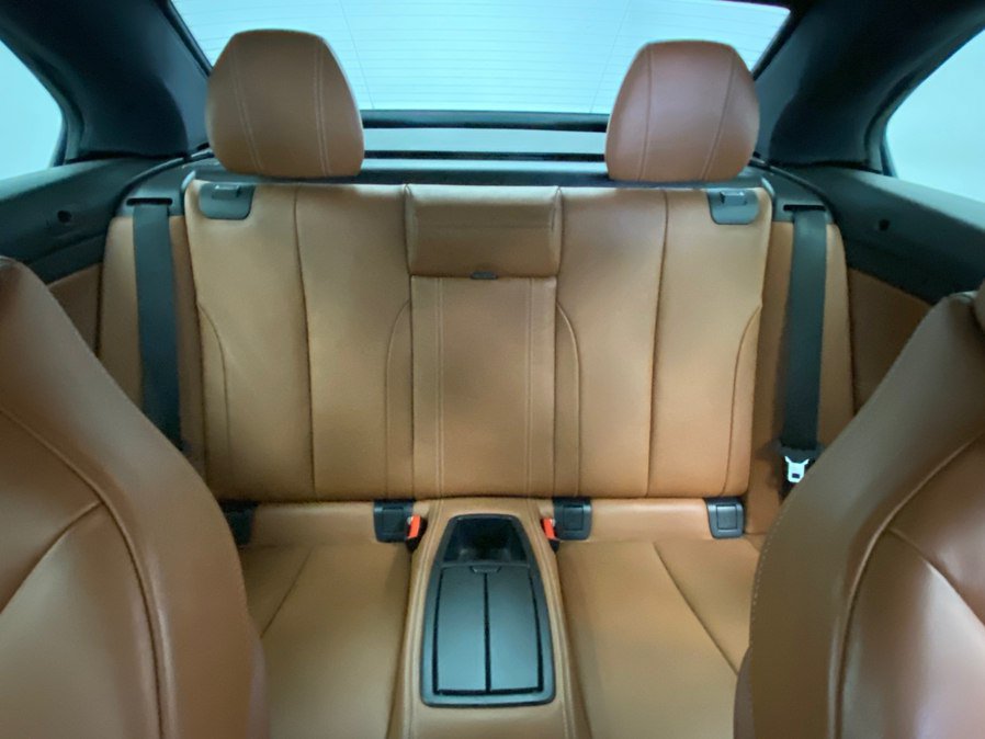 Used 2016 BMW M4 Convertible RWD image 45