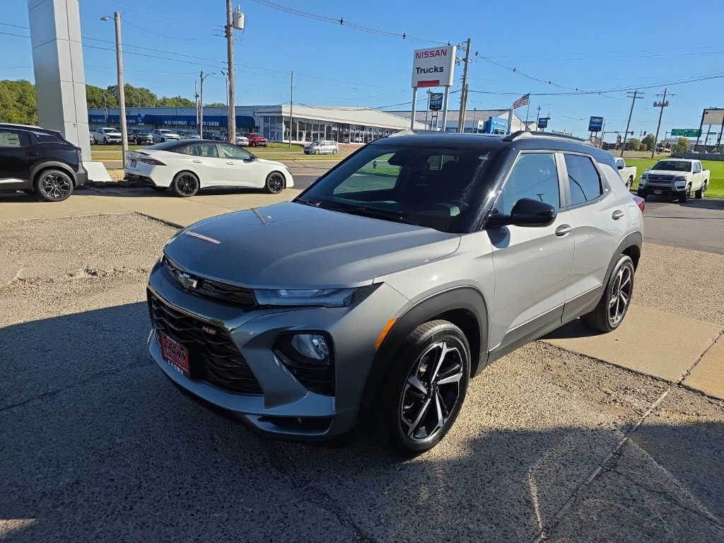 Used 2023 Chevrolet TrailBlazer RS w/ Sun and Liftgate Package FWD image 8