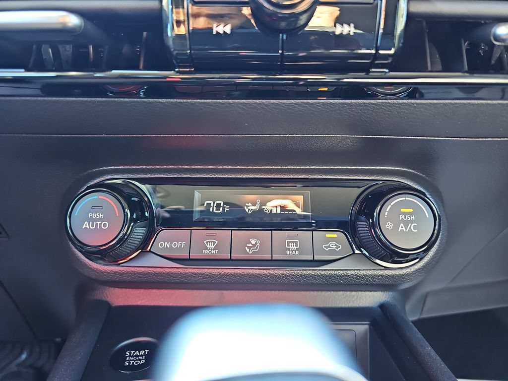 New 2026 Nissan Kicks SV w/ SV Premium Package FWD image 26