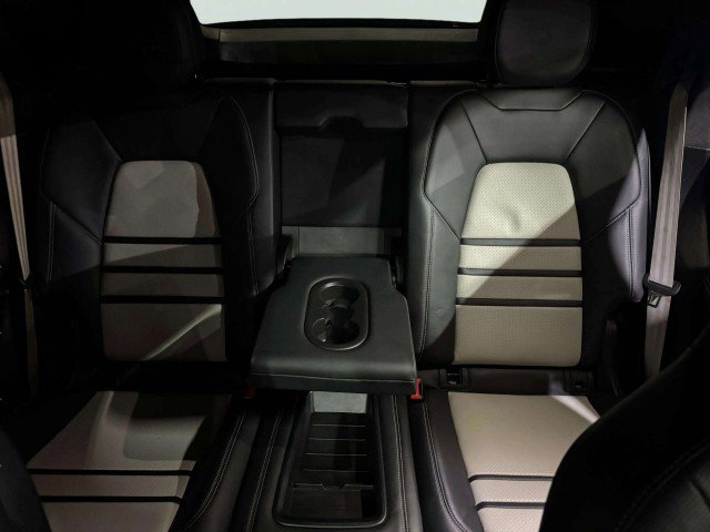 Used 2022 Porsche Cayenne Turbo GT image 39