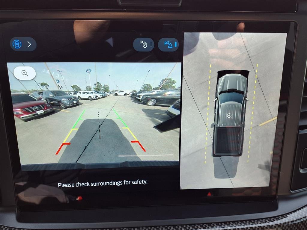 Used 2025 Ford F150 Lariat w/ Equipment Group 501A Mid image 11