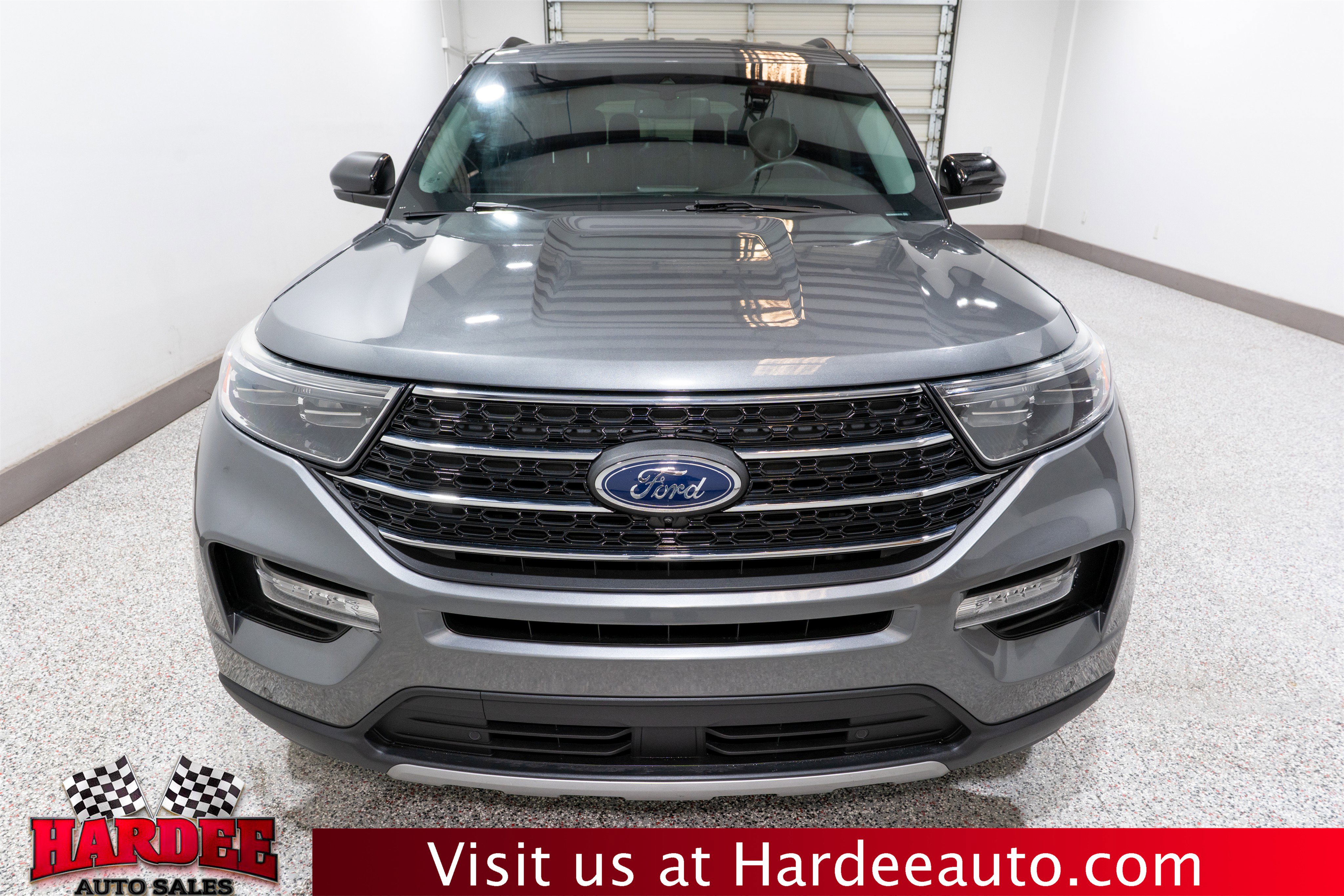 Used 2022 Ford Explorer XLT w/ Equipment Group 202A image 7