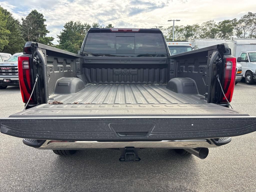 New 2026 GMC Sierra 2500 SLT w/ SLT Premium Package AWD/4WD image 5