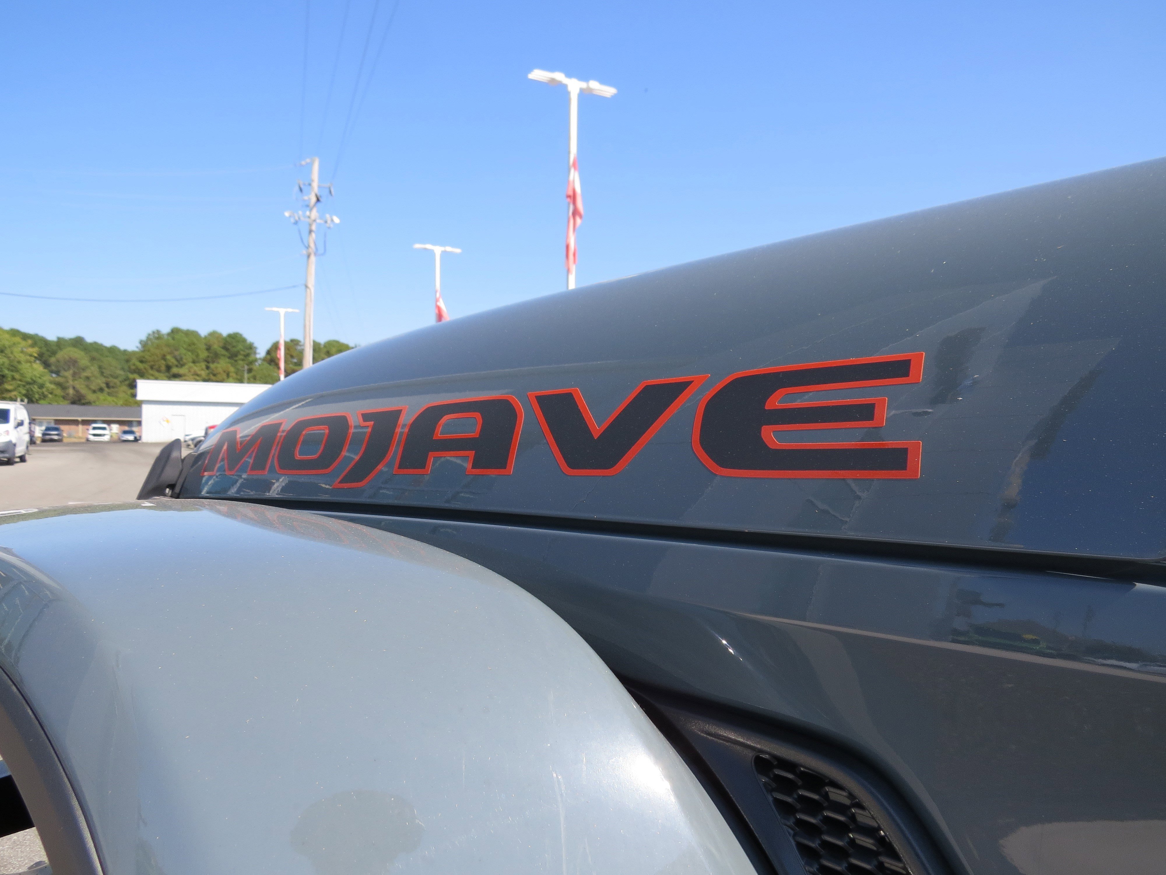 Certified 2024 Jeep Gladiator Mojave image 15