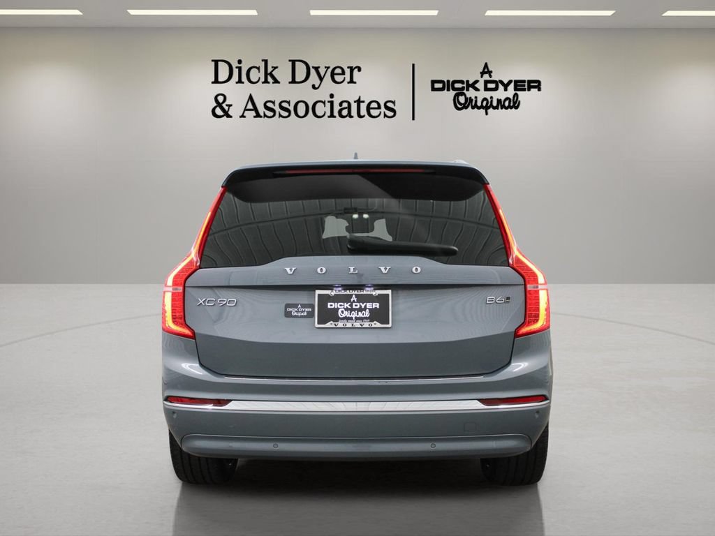 Used 2023 Volvo XC90 B6 Plus w/ Protection Package Premier AWD/4WD image 10