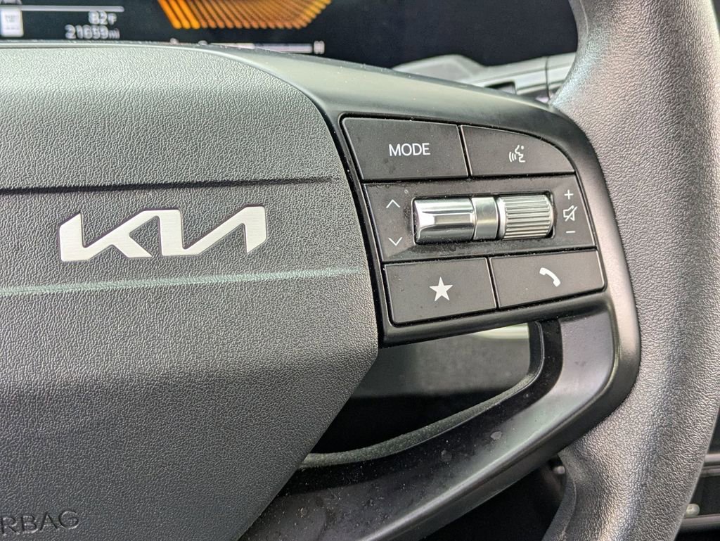 Used 2025 Kia K4 LXS image 20