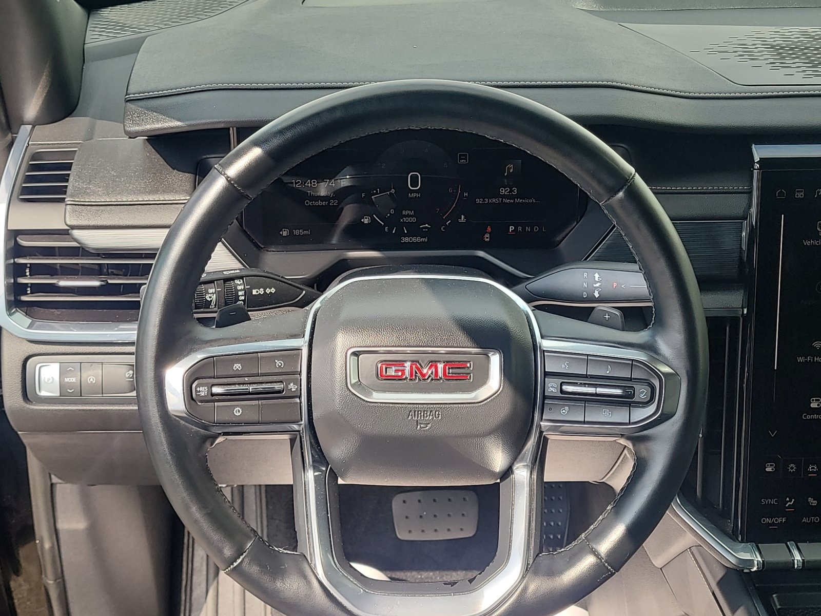 Used 2024 GMC Acadia Elevation FWD image 9