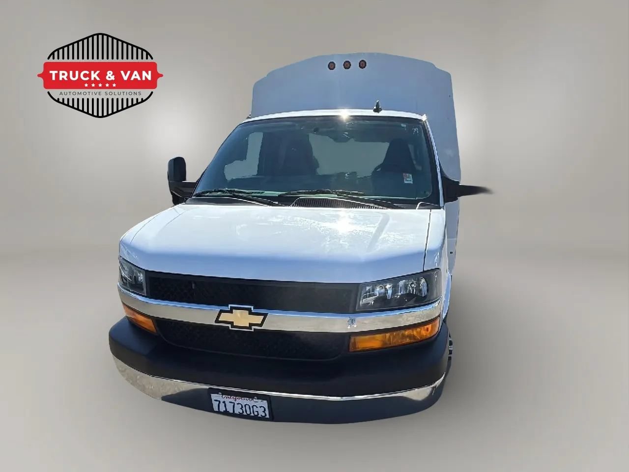 Used 2020 Chevrolet Express 3500 w/ Power Convenience Package RWD image 12
