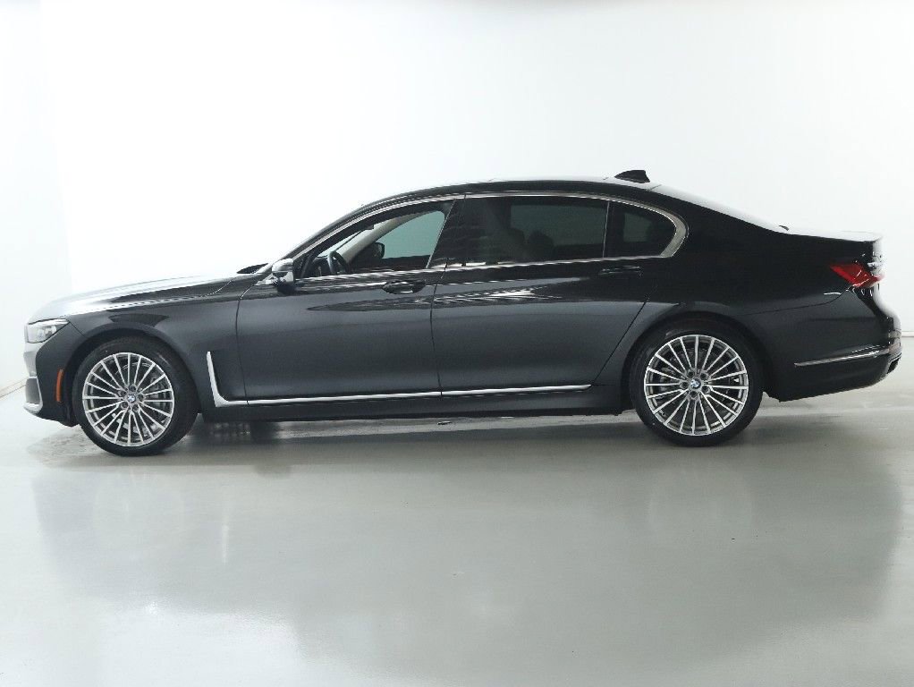 Used 2022 BMW 740i xDrive w/ Premium Package AWD/4WD image 42