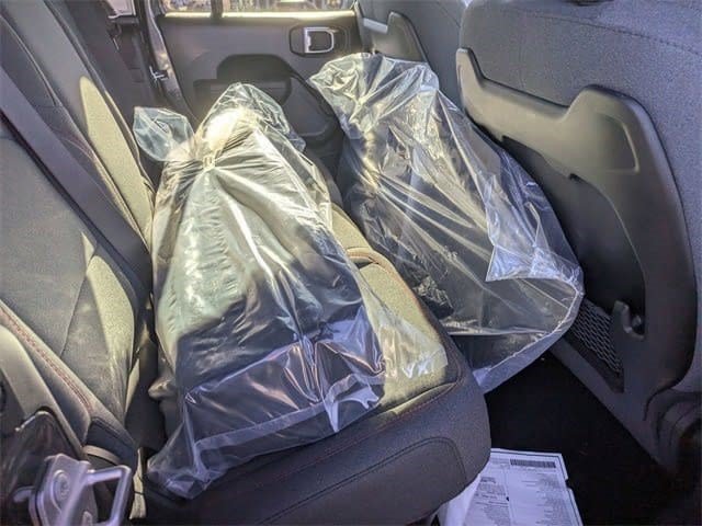 New 2026 Jeep Gladiator Rubicon w/ Steel Power Dome Hood Package AWD/4WD image 18
