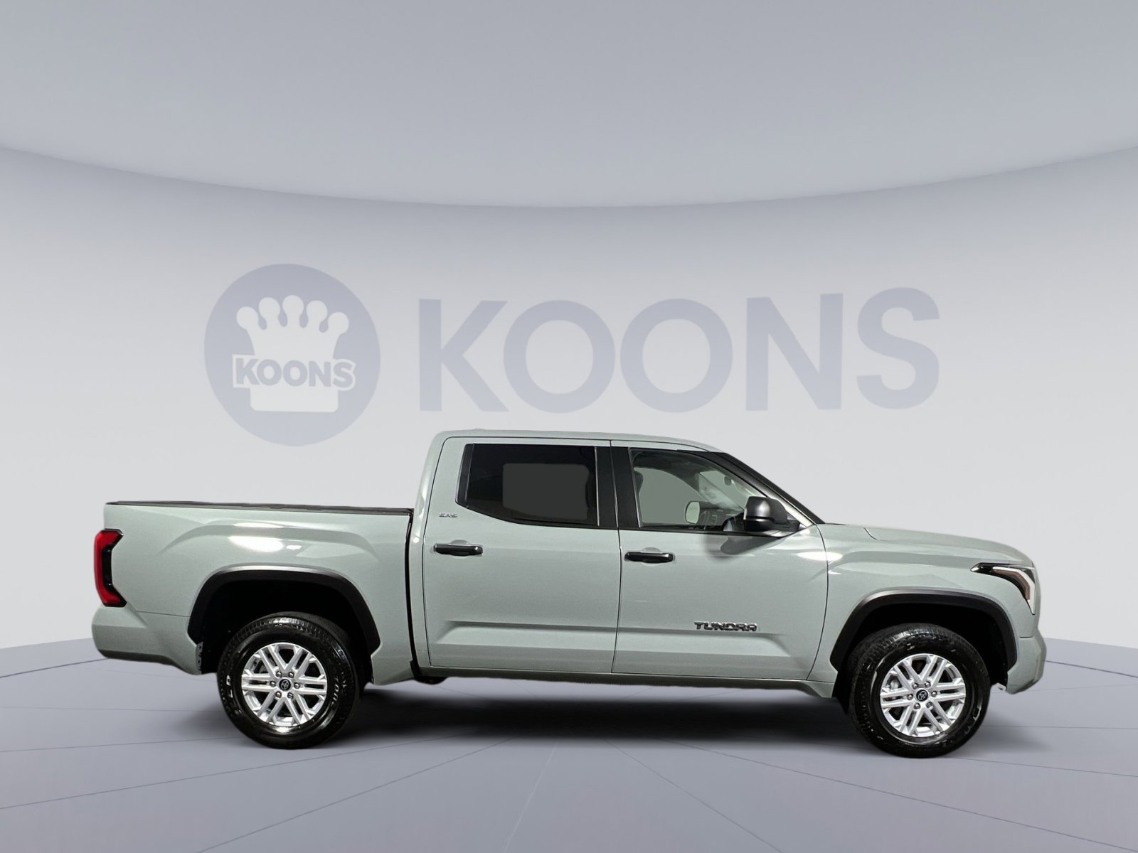 Used 2024 Toyota Tundra SR5 AWD/4WD image 12