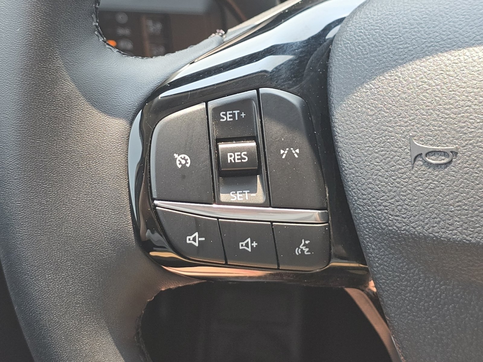 Used 2024 Ford Escape Active w/ Cold Weather Package FWD image 29