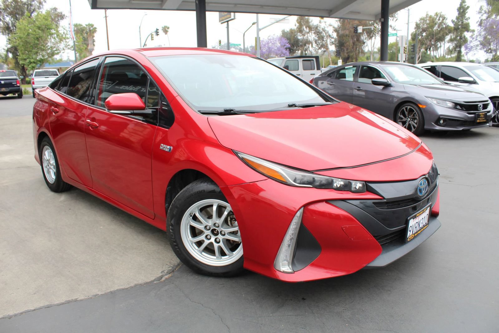 Used 2020 Toyota Prius Prime LE FWD image 7