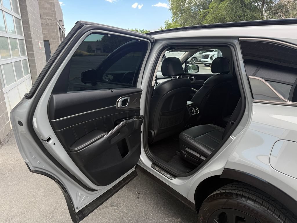 Used 2022 Kia Sorento SX Prestige AWD/4WD image 31
