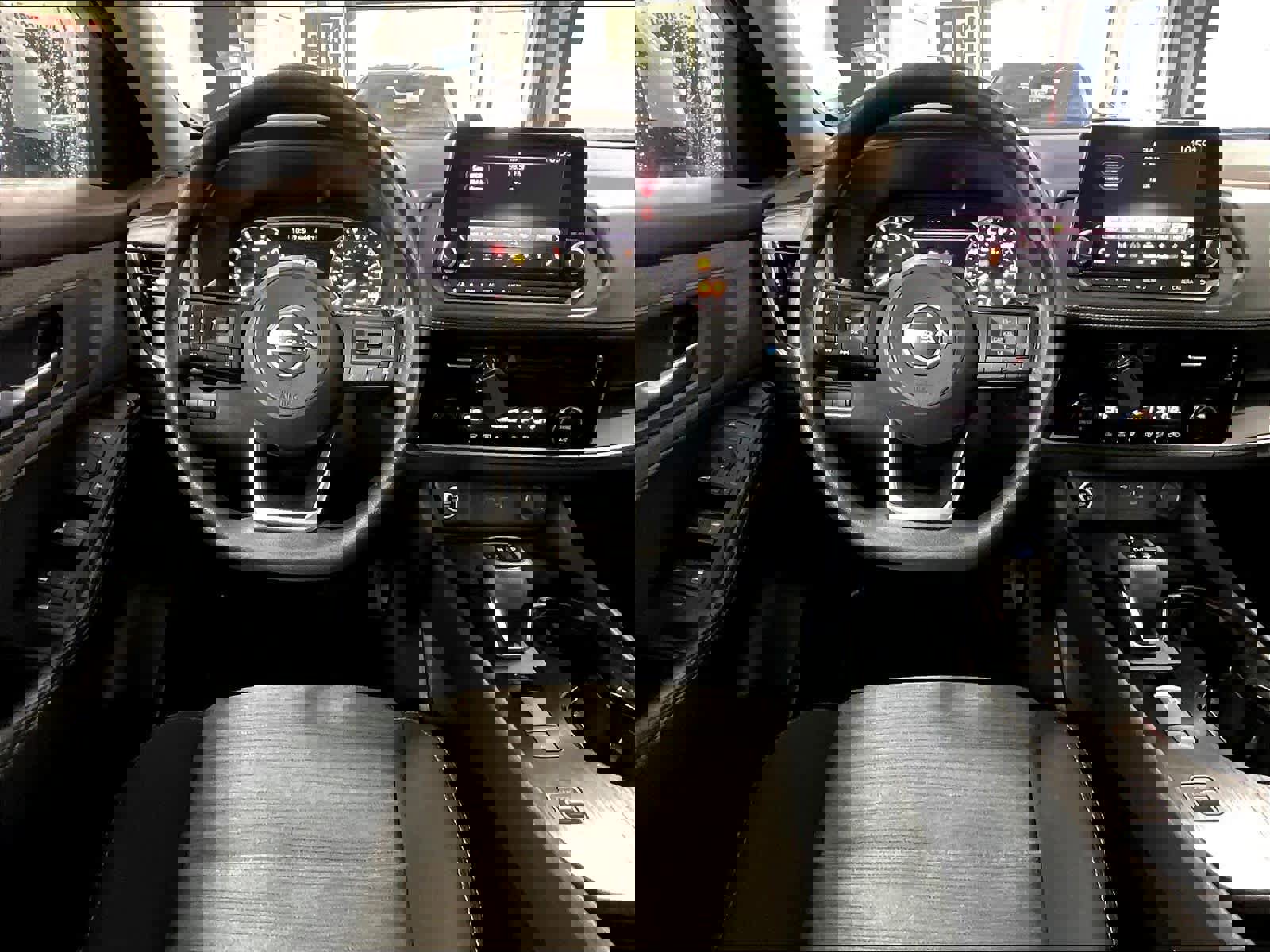 Certified 2022 Nissan Rogue SV image 17