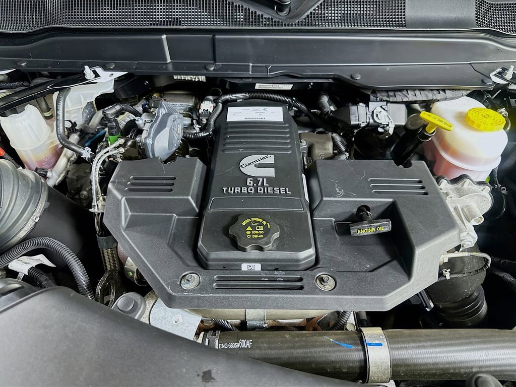 Used 2024 RAM 3500 Tradesman w/ Chrome Appearance Group image 9