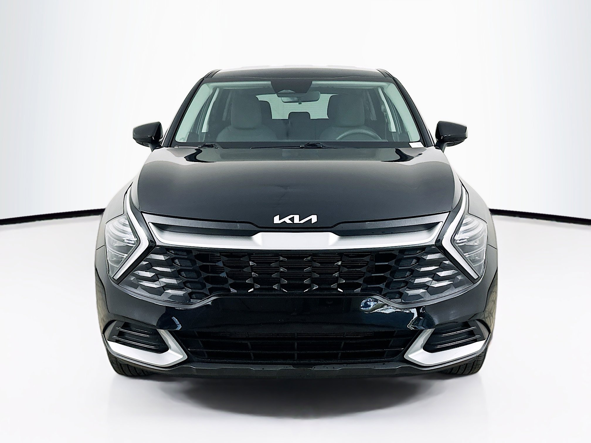 Used 2025 Kia Sportage LX AWD/4WD image 2