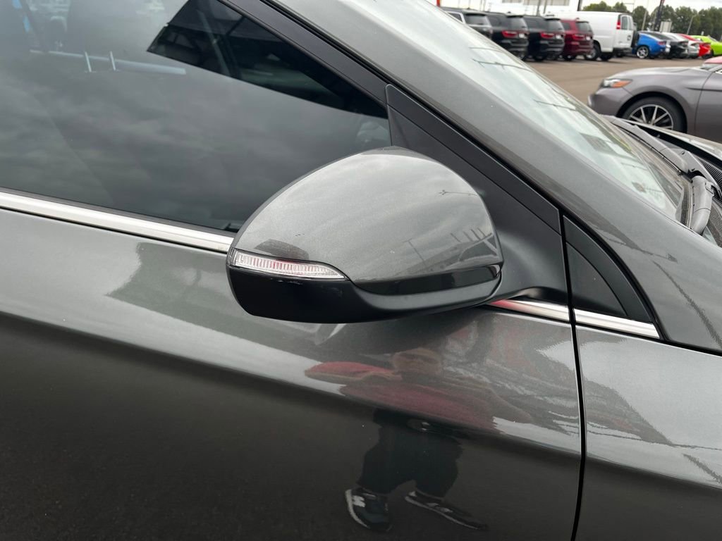 Used 2022 Hyundai Ioniq SEL image 44