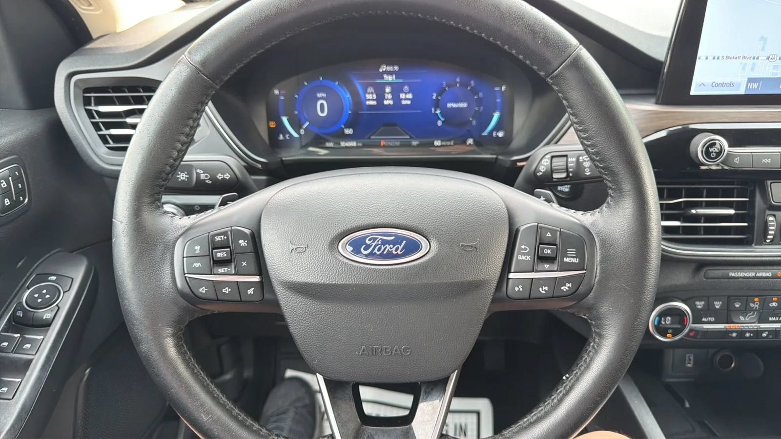 Used 2020 Ford Escape Titanium AWD/4WD image 22