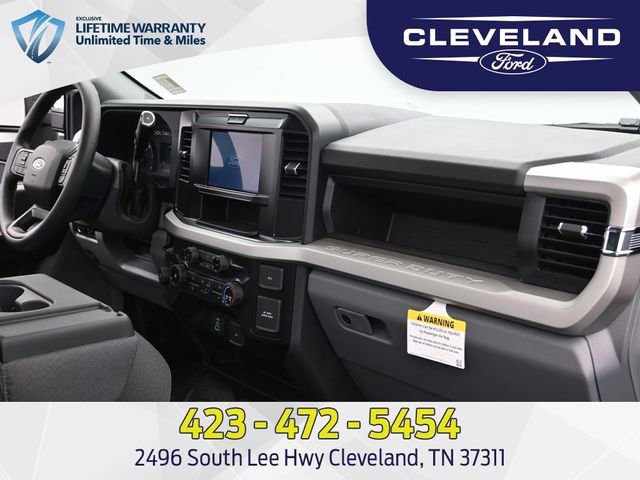 New 2025 Ford F250 XL w/ XL Chrome Package image 24