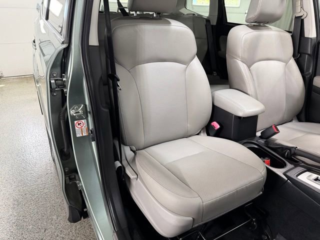 Used 2016 Subaru Forester 2.5i Limited AWD/4WD image 26