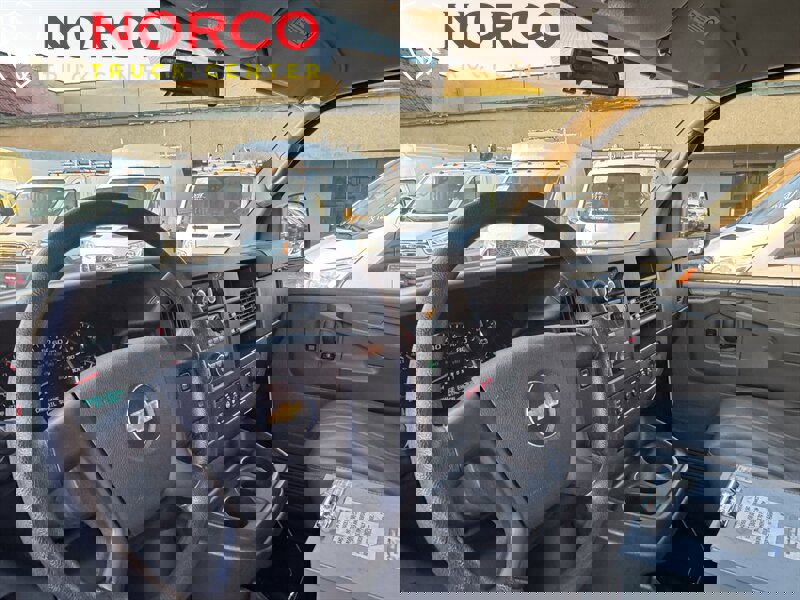 Used 2014 Chevrolet Express 2500 image 18