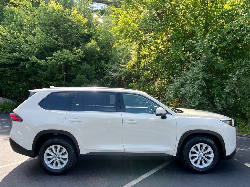 Certified 2024 Toyota Grand Highlander AWD image 6