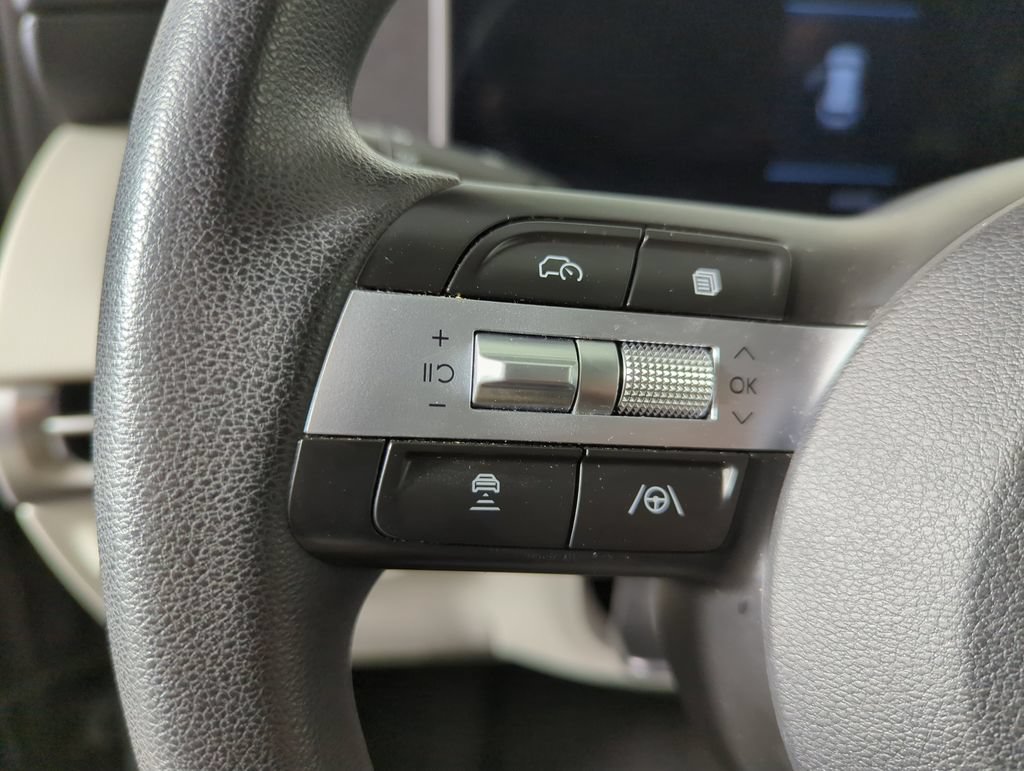 Used 2025 Hyundai Tucson SEL FWD image 27