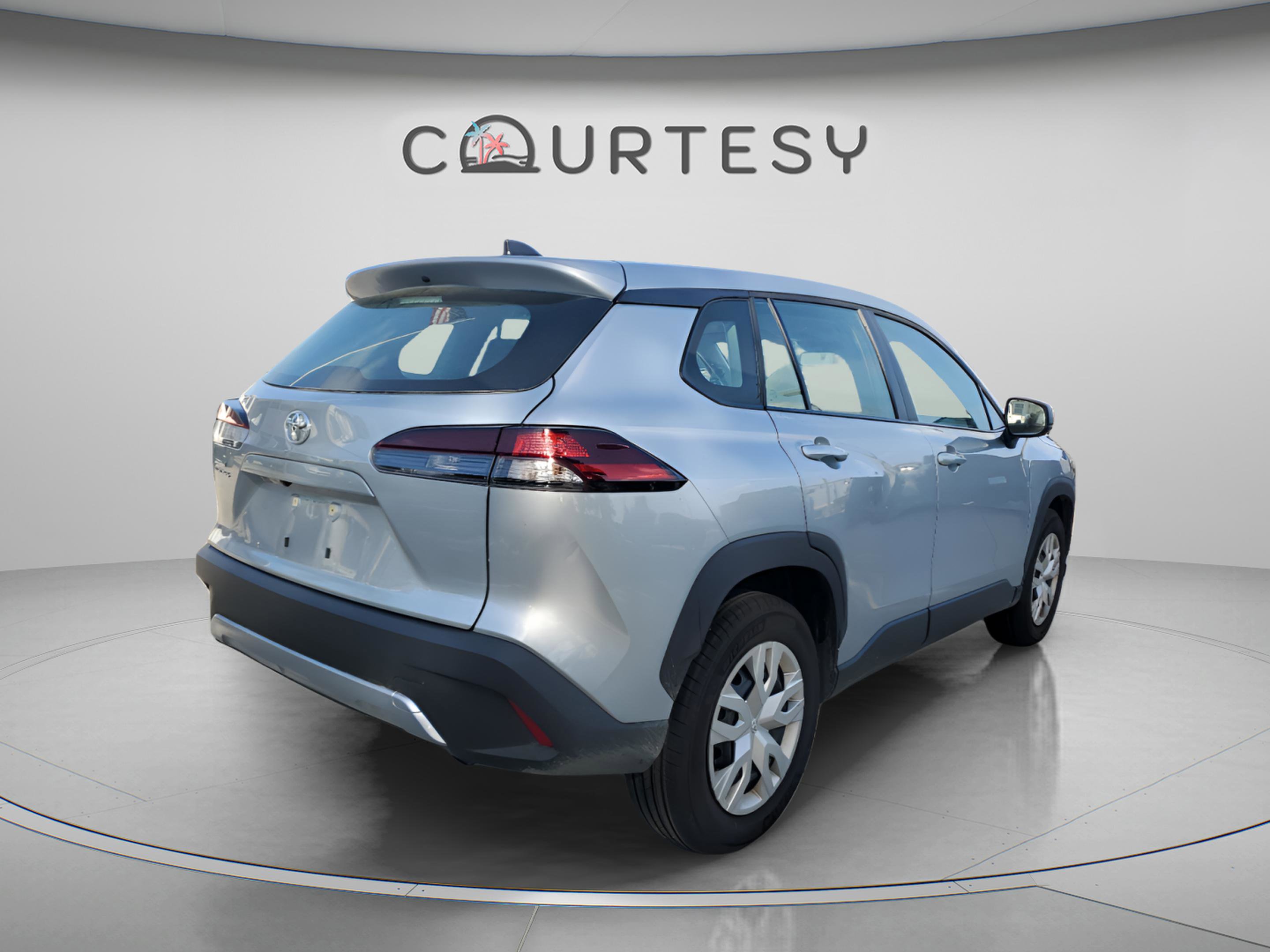 Used 2026 Toyota Corolla Cross L FWD image 3