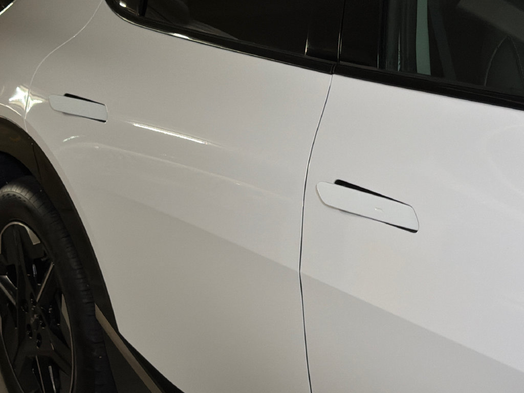 Certified 2025 Kia EV6 Wind RWD image 11