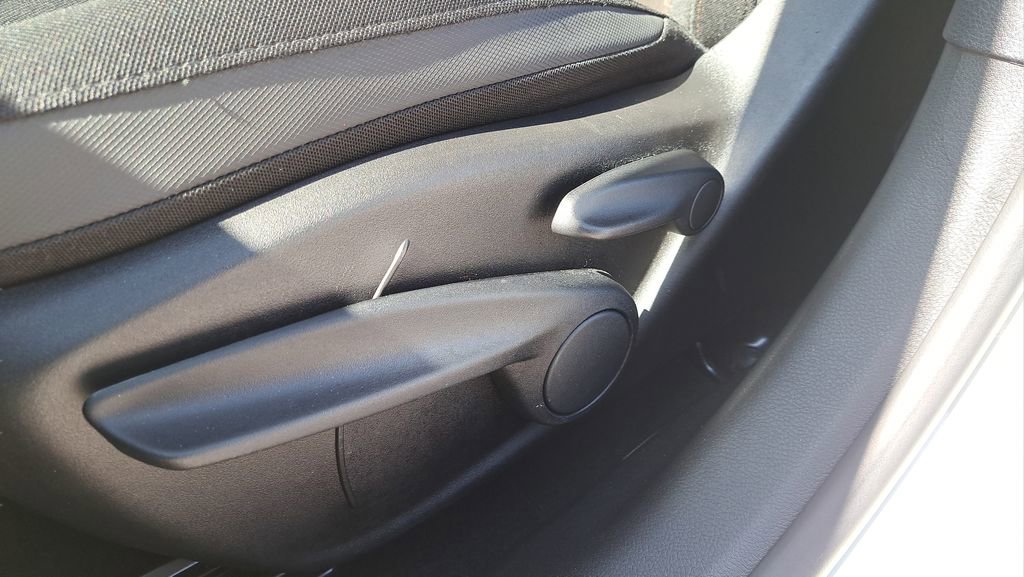 Used 2023 Jeep Renegade Latitude image 17