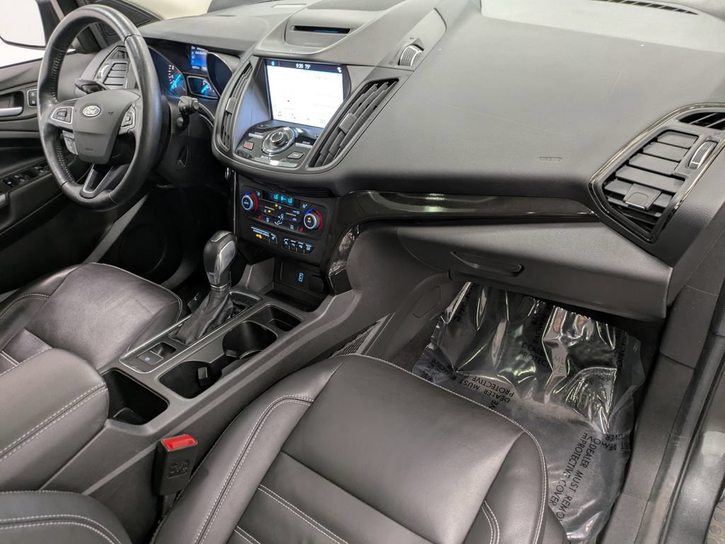 Used 2018 Ford Escape Titanium w/ Ford Safe & Smart Package AWD/4WD image 30
