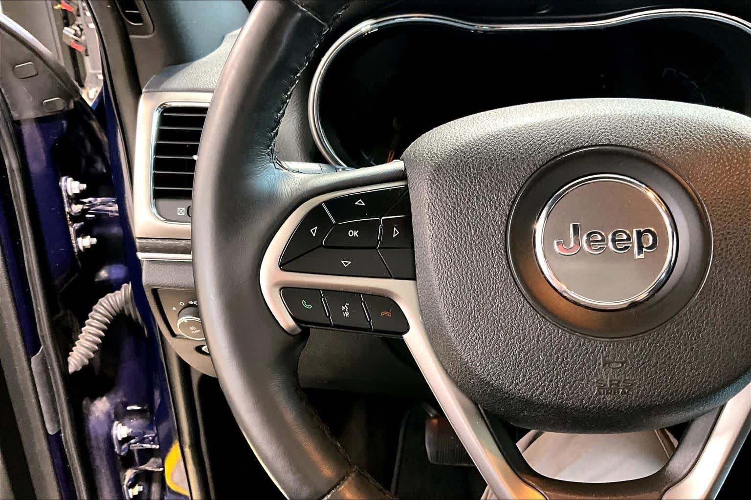 Used 2018 Jeep Grand Cherokee Limited AWD/4WD image 23