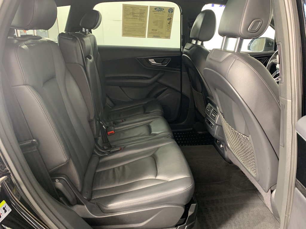 Used 2019 Audi Q7 3.0T Premium image 41