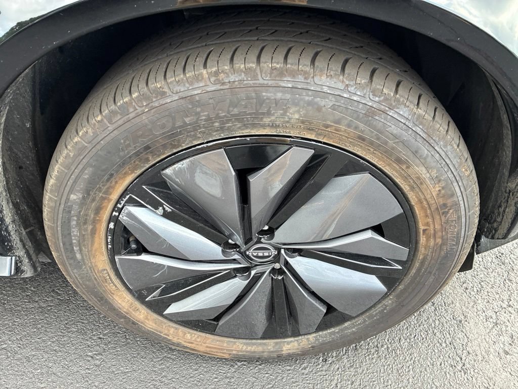 Certified 2023 Nissan Ariya FWD image 9