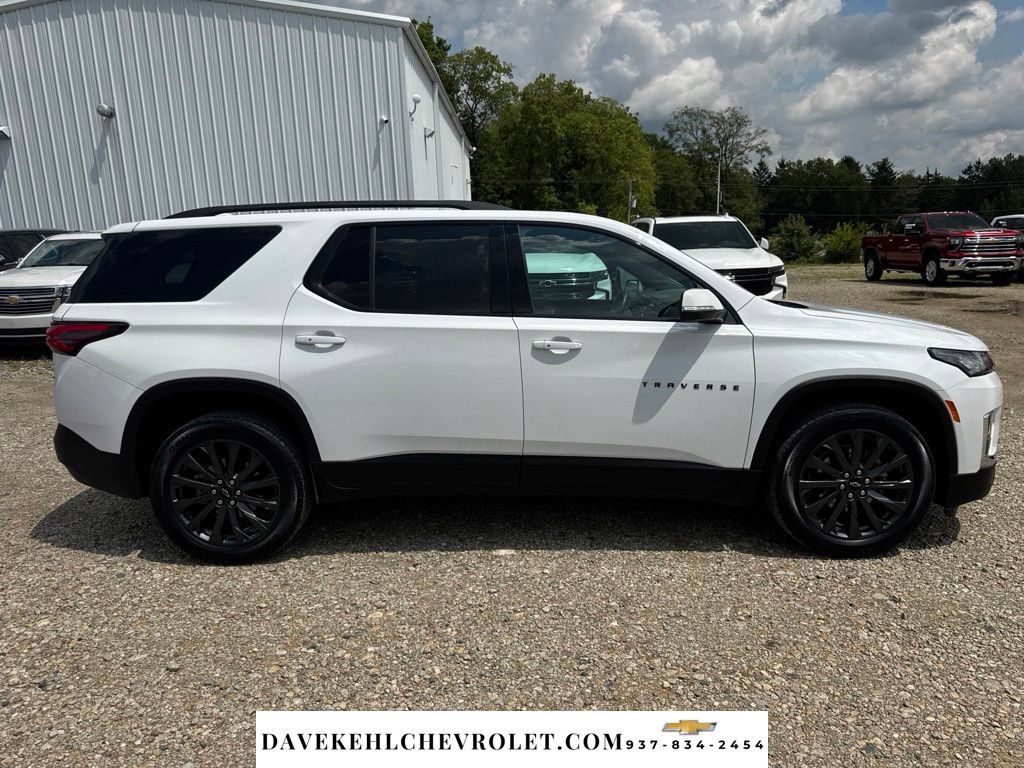 Used 2023 Chevrolet Traverse RS FWD image 6