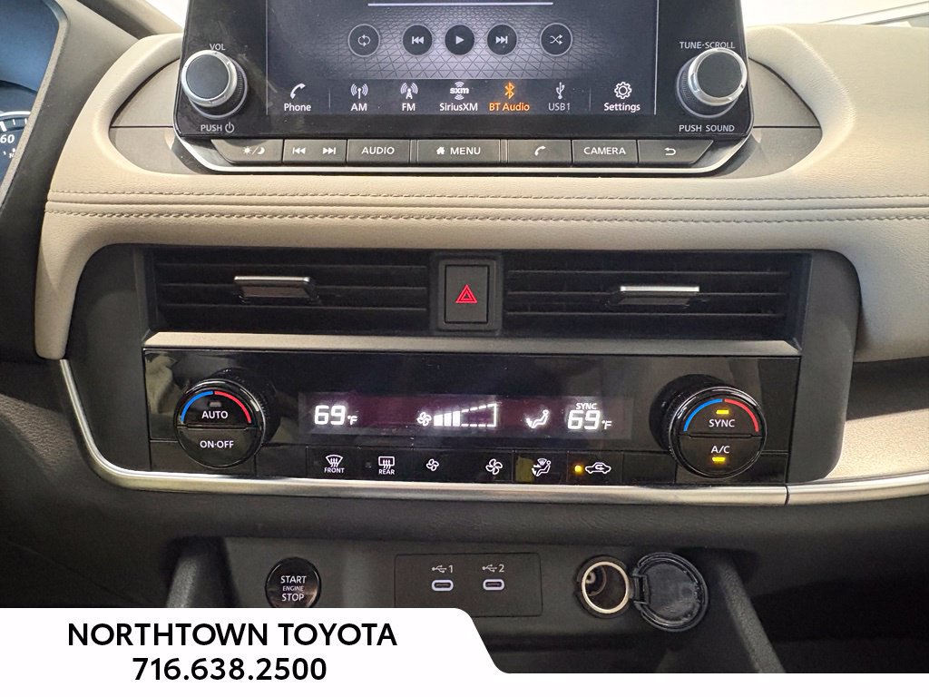 Used 2024 Nissan Rogue SV AWD/4WD image 25